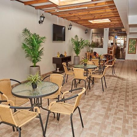 Hostal Montecarlo Camaná Zewnętrze zdjęcie